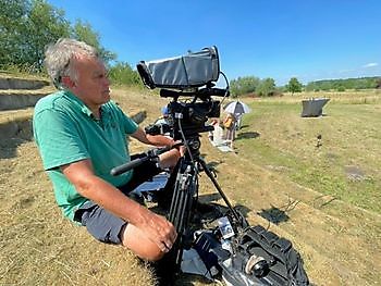 cameraman Jan tijdens eenakterfestival Vita Nova Stichting Het Winschoter Stadsjournaal